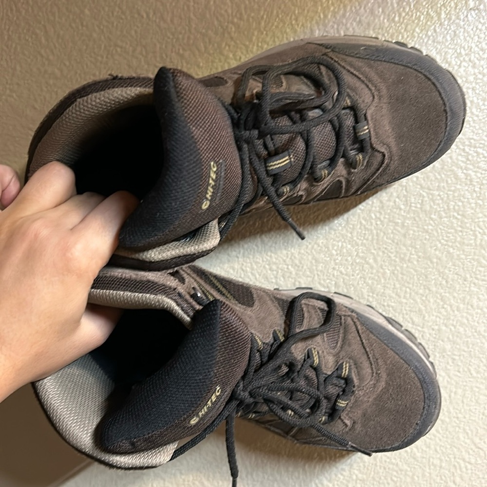 HiTec men’s 9.5